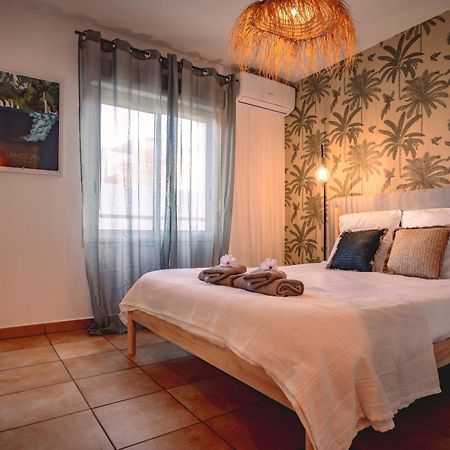 Tropicocoon Appart' En Plein Centre Ville Saint Pierre Exterior photo